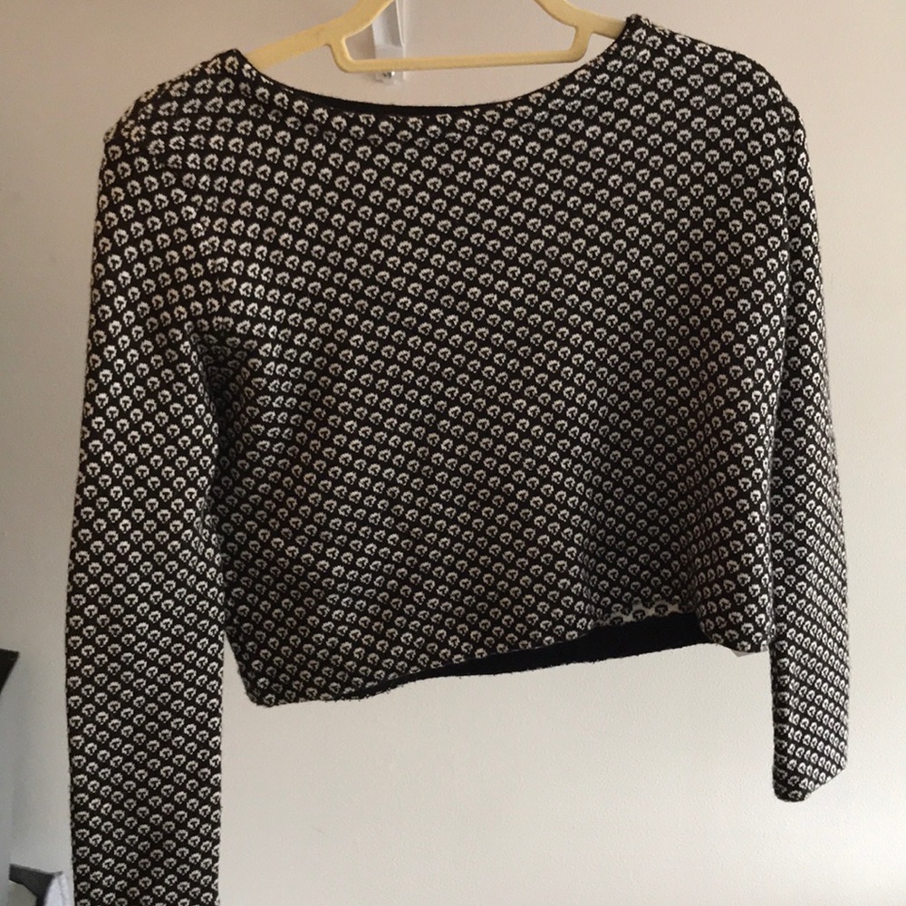 Cropped knit sweater